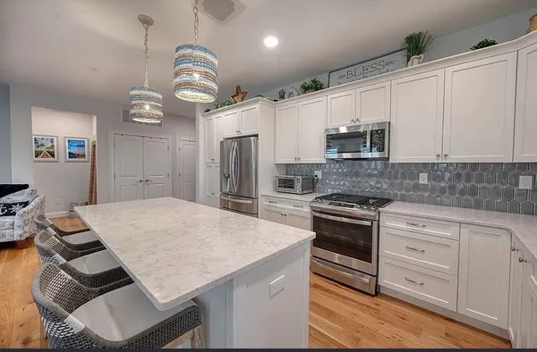 Property Slideshow image 2 of 30 | 50 coppersmith way 302, Canton, MA, 02021