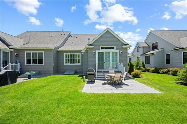 Property Slideshow image 2 of 35 | 32 hawk ln 48, Framingham, MA, 01701
