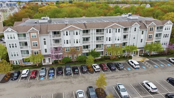 Property Slideshow image 3 of 28 | 130 trotter rd 1212, Weymouth, MA, 02190