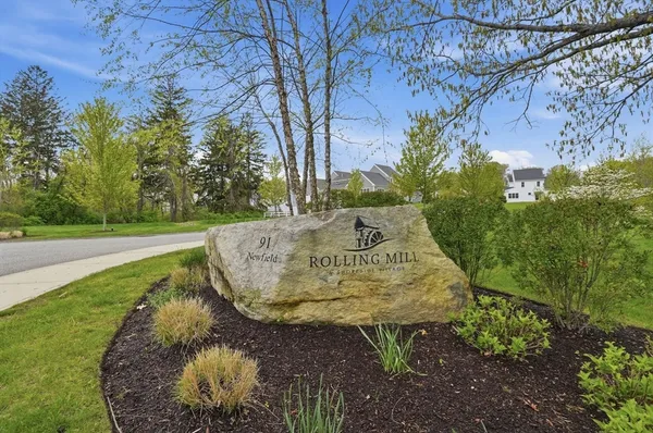 Property Slideshow image 2 of 37 | 91 newfield st 41, Plymouth, MA, 02360