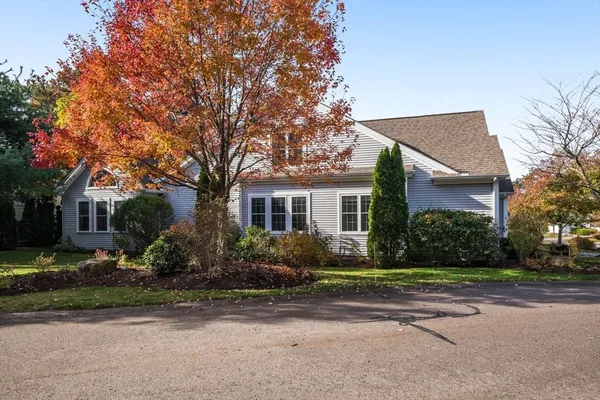 Property Slideshow image 3 of 38 | 22 picket fence, Plymouth, MA, 02360