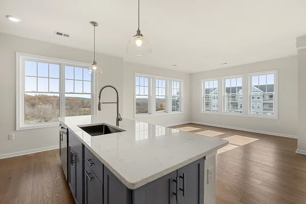 Property Slideshow image 2 of 32 | 5 peters farm way 7106, Westborough, MA, 01581