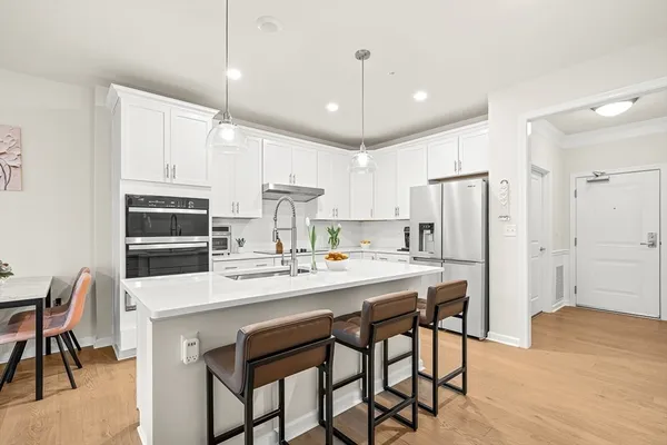 Property Slideshow image 3 of 19 | 300 martins lndg 103, North Reading, MA, 01864