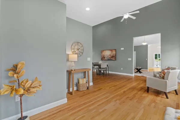 Property Slideshow image 2 of 39 | 78 tea party cir 532, Holden, MA, 01520