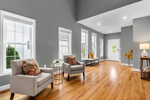 Property Slideshow image 3 of 39 | 78 tea party cir 532, Holden, MA, 01520