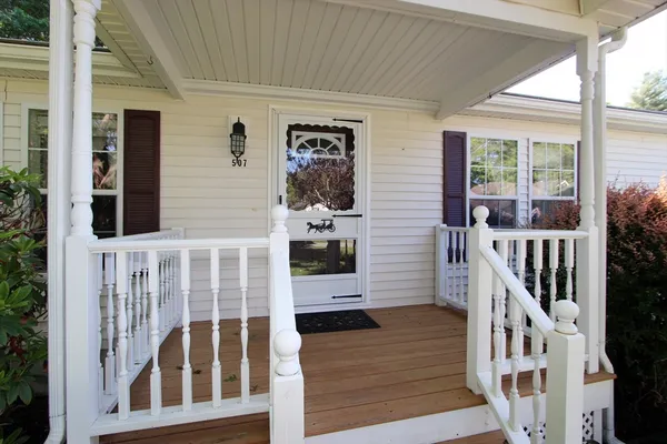 Property Slideshow image 2 of 36 | 507 crystal way, Middleboro, MA, 02346