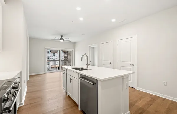 Property Slideshow image 3 of 27 | 5 peters farm way 7305, Westborough, MA, 01581