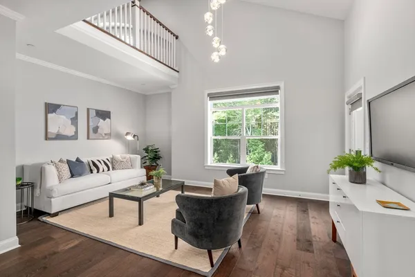 Property Slideshow image 2 of 19 | 635 old post rd 2-303, Sharon, MA, 02067