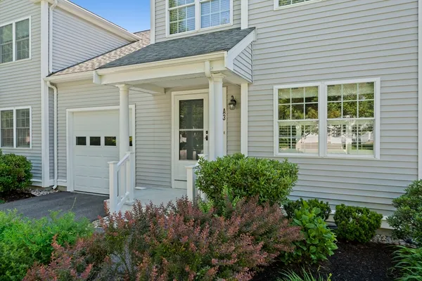 Property Slideshow image 3 of 42 | 877 auburnville way a3, Whitman, MA, 02382