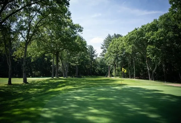 Property Slideshow image 2 of 7 | 37 fairway ln 33, Lynnfield, MA, 01940