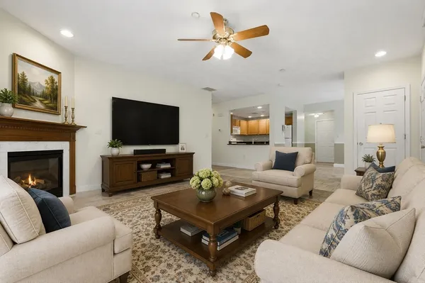 Property Slideshow image 3 of 41 | 50 northridge dr 50, North Reading, MA, 01864