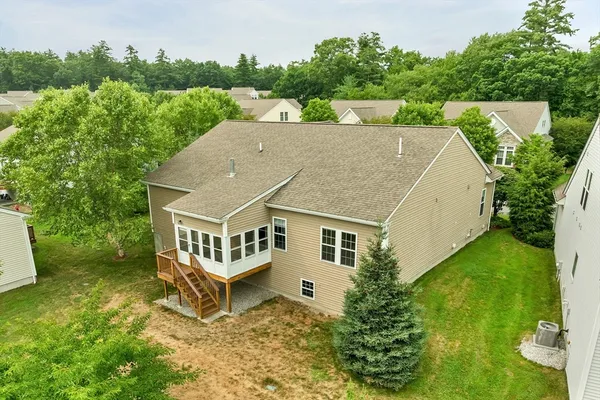 Property Slideshow image 3 of 37 | 20 parkland ln 20, Acton, MA, 01720