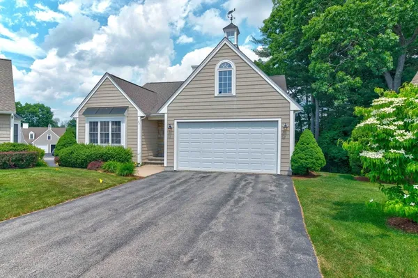 Property Slideshow image 3 of 38 | 33 mulligan dr 33, Weymouth, MA, 02190