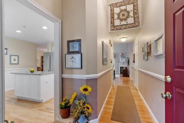 Property Slideshow image 3 of 39 | 7 whispering brk 7, Marlborough, MA, 01752