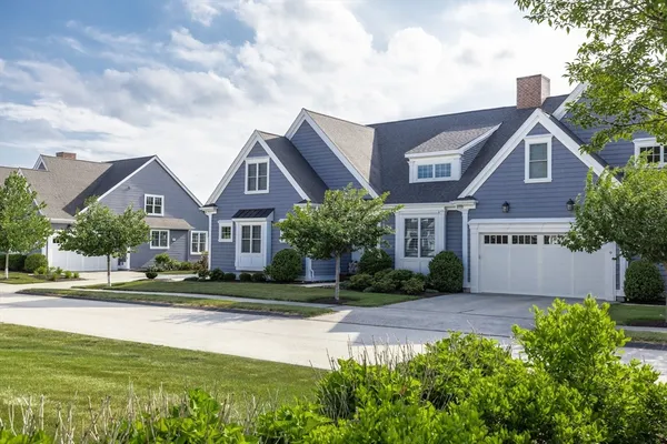 Property Slideshow image 3 of 41 | 11 tolland way 11, Framingham, MA, 01701