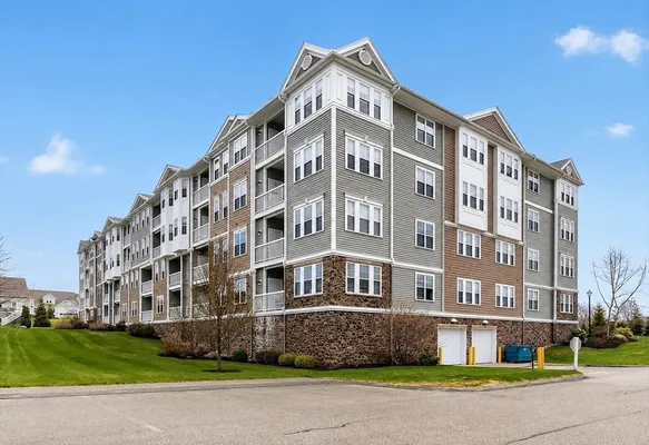 Property Slideshow image 2 of 38 | 1 francis dr 405, Andover, MA, 01810