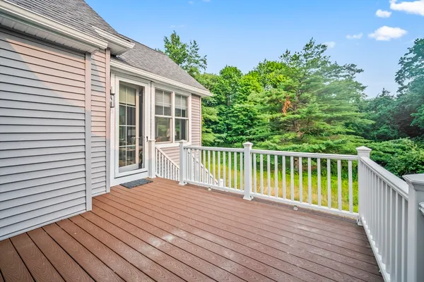Property Slideshow image 3 of 40 | 5 baiting brook rd 5, Framingham, MA, 01701
