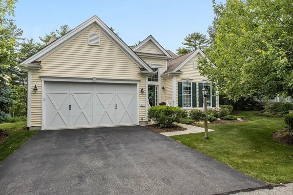 Property Slideshow image 3 of 42 | 17 maplewood, Plymouth, MA, 02360