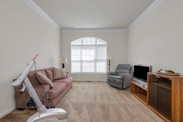 Property Slideshow image 3 of 19 | 106 sherwood dr 01844, Methuen, MA, 01844
