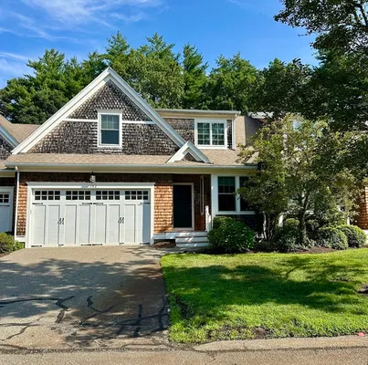 Property Slideshow image 2 of 26 | 152 spring meadow ln 152, Hanover, MA, 02339