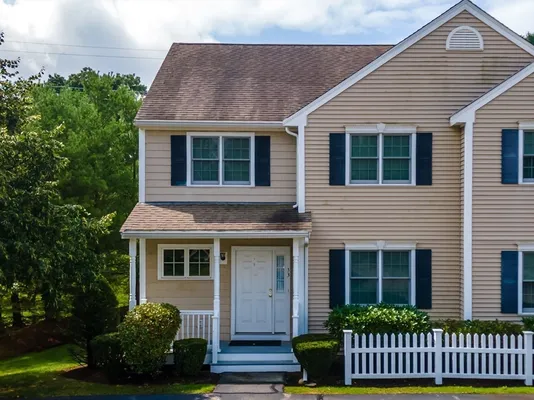 Property Slideshow image 2 of 38 | 33 freedom cir 33, Pembroke, MA, 02359