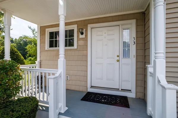 Property Slideshow image 3 of 38 | 33 freedom cir 33, Pembroke, MA, 02359