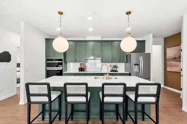 Property Slideshow image 2 of 25 | 4 bates quarry ln 44, Walpole, MA, 02081