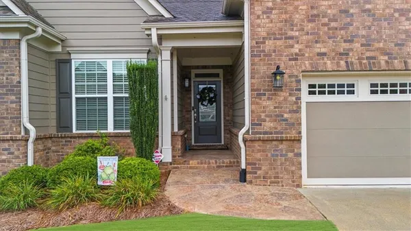 Property Slideshow image 3 of 81 | 3709 maple shade dr, Gainesville, GA, 30504