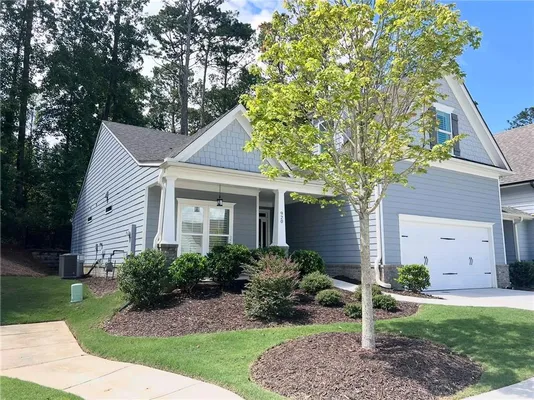 Property Slideshow image 2 of 23 | 920 lucky ln, Woodstock, GA, 30188