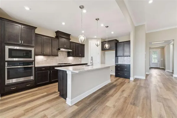 Property Slideshow image 3 of 37 | 75 seneca way, Hoschton, GA, 30548