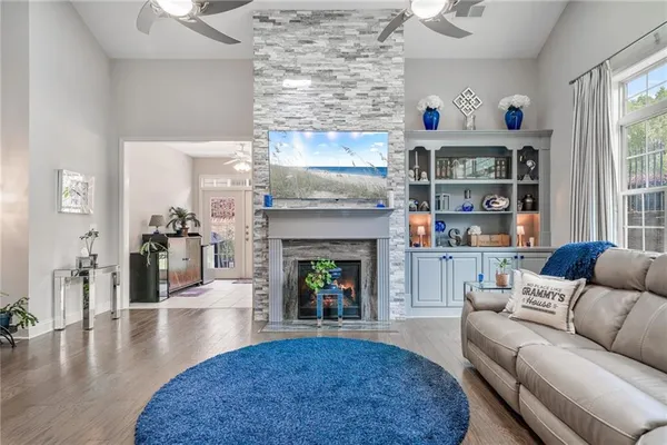 Property Slideshow image 3 of 41 | 1620 archstone dr 5004, Cumming, GA, 30041