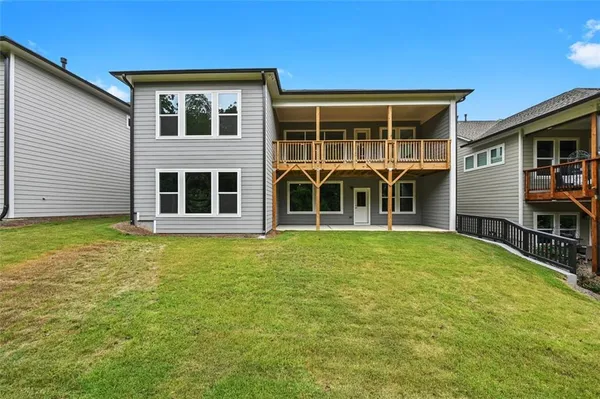 Property Slideshow image 2 of 36 | 7020 cottage grove dr, Flowery Branch, GA, 30542