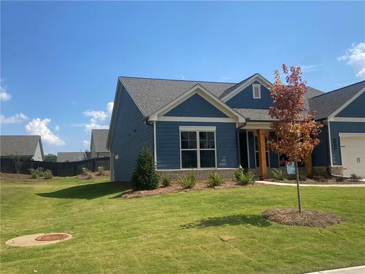 Property Slideshow image 2 of 69 | 150 oakdale rd, Jefferson, GA, 30549