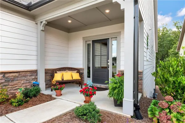 Property Slideshow image 2 of 57 | 269 grand cir, Jasper, GA, 30143