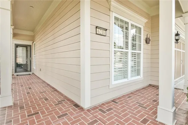 Property Slideshow image 3 of 38 | 6218 longleaf dr, Hoschton, GA, 30548