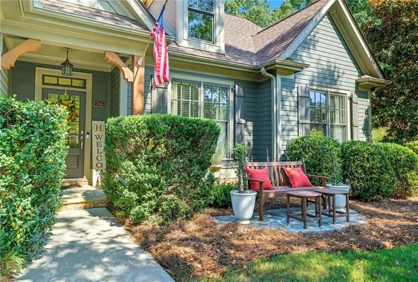 Property Slideshow image 3 of 66 | 206 talga gln, Waleska, GA, 30183