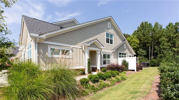 Property Slideshow image 3 of 48 | 1601 lexington green pnes, Cumming, GA, 30040