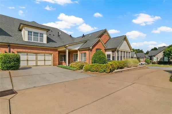 Property Slideshow image 2 of 46 | 120 chastain rd 1407, Kennesaw, GA, 30144