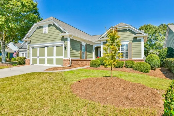 Property Slideshow image 2 of 47 | 5916 flagstone cir, Hoschton, GA, 30548