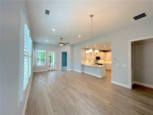 Property Slideshow image 2 of 22 | 560 ontario ln, Hoschton, GA, 30548