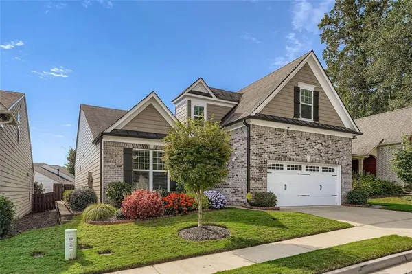 Property Slideshow image 3 of 28 | 313 derrymore dr, Woodstock, GA, 30188