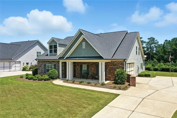 Property Slideshow image 3 of 40 | 120 sweetbriar farm rd, Woodstock, GA, 30188