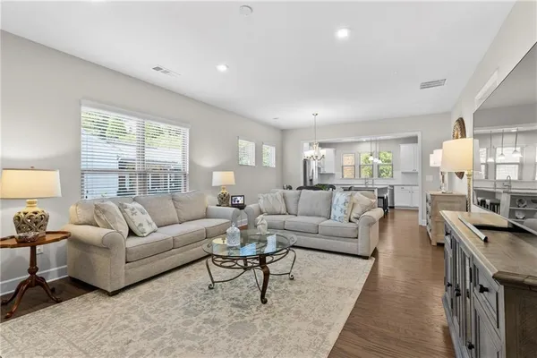 Property Slideshow image 3 of 39 | 5627 maple bluff way, Hoschton, GA, 30548