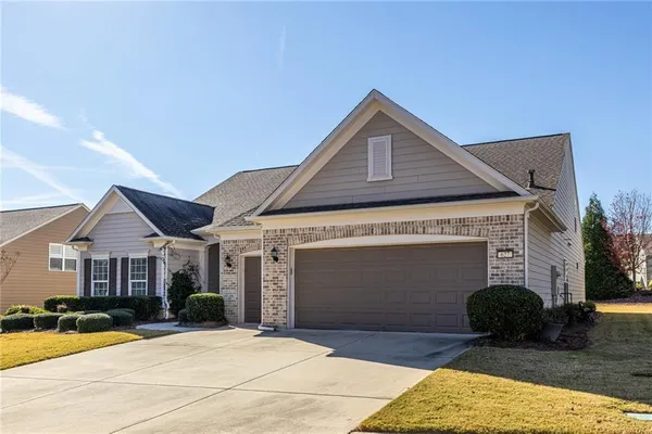 Property Slideshow image 3 of 40 | 627 bentgrass ct, Griffin, GA, 30223