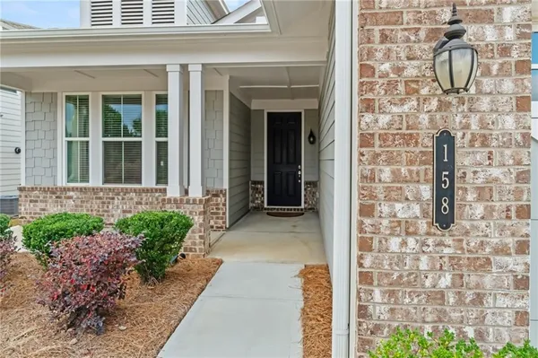 Property Slideshow image 2 of 38 | 158 chatuge dr, Hoschton, GA, 30548