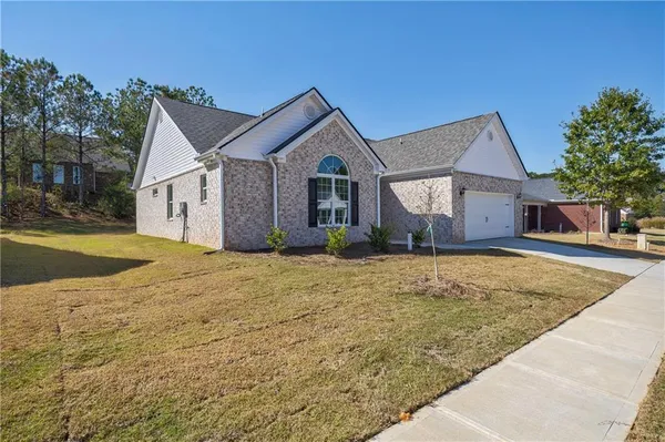 Property Slideshow image 2 of 47 | 853 crossroads ct, Social Circle, GA, 30025