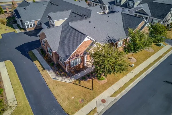 Property Slideshow image 2 of 43 | 3675 ridgehurst ln, Buford, GA, 30519