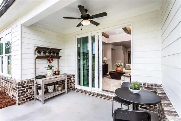 Property Slideshow image 3 of 46 | 130 willowfern ln, Marietta, GA, 30066