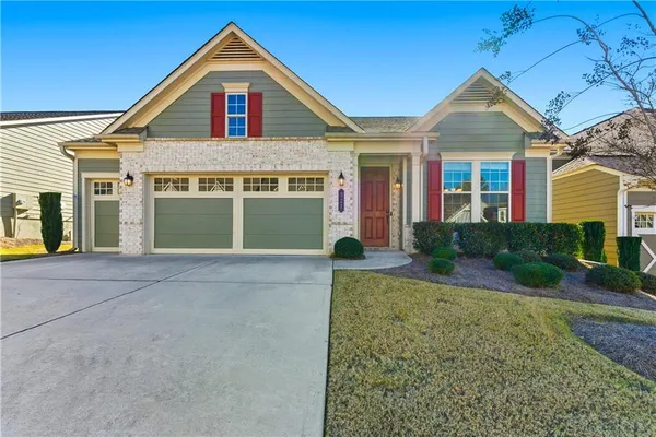 Property Slideshow image 2 of 23 | 321 cottonwood cir, Peachtree City, GA, 30269