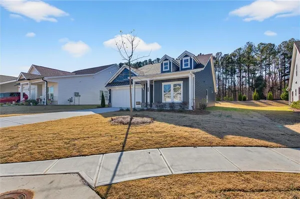 Property Slideshow image 3 of 50 | 400 vinca cir, Kennesaw, GA, 30144